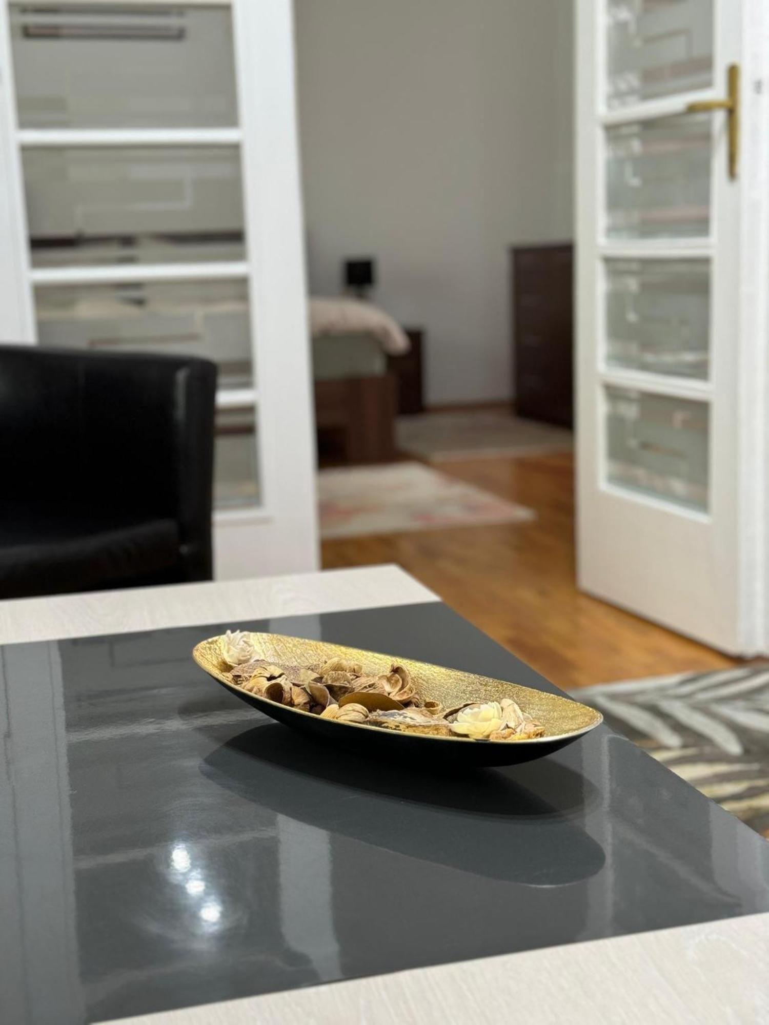 Apartament Victoria Тимишоара Экстерьер фото